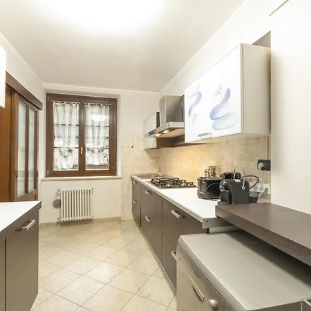 Palazzo Dei Duchi 1 *