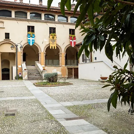 Palazzo Dei Duchi 1 Avigliana