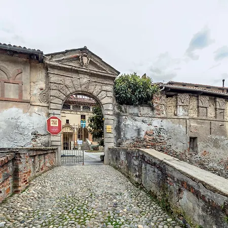 Palazzo Dei Duchi 1