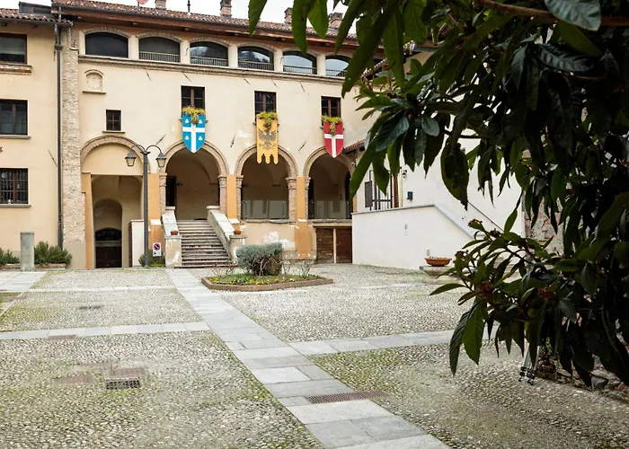 Palazzo Dei Duchi 1 Avigliana